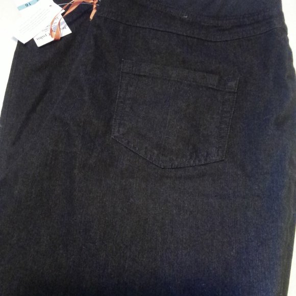 NWT HEARTS OF PALM CAPRIS - Picture 2 of 5